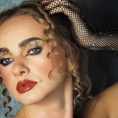 Polen Visage Paulina Brzuchania